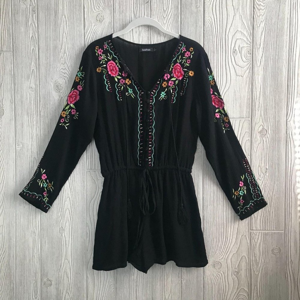 Boohoo Black Embroidered Romper Size 4